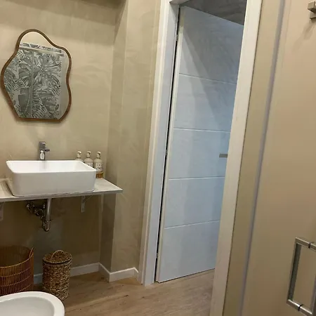 Yara 5 Terre Gæstehus 4*