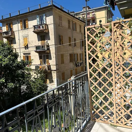 Yara 5 Terre 4* La Spezia