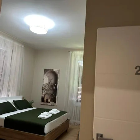 Yara 5 Terre Gæstehus 4*